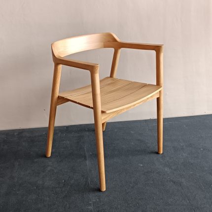 Noah Arm Chair made of solid teak wood